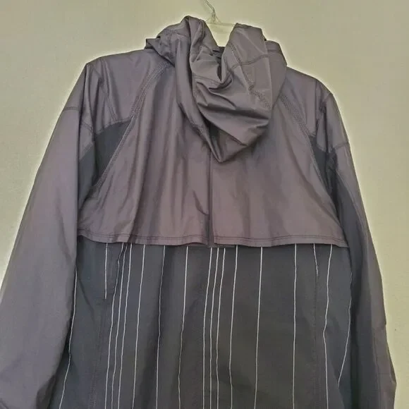 Lululemon Women's Run: Get Up And Glow Jacket Reflective 360 Black Sz 6 Full Zip - Picture 14 of 16